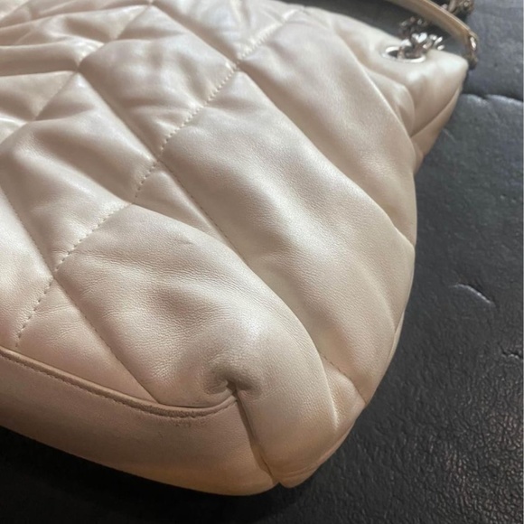 Yves Saint Laurent - Picture 10 of 13